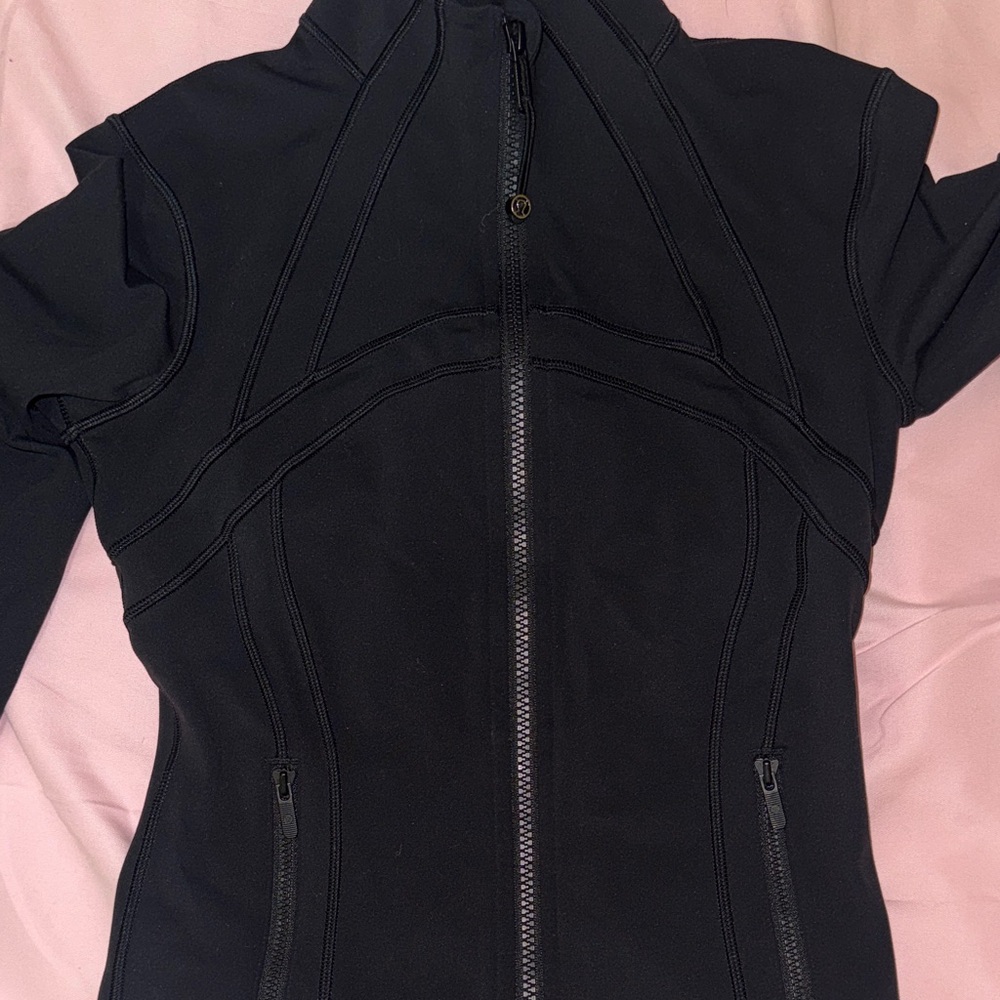 Cropped lululemon define jacket (size 4)